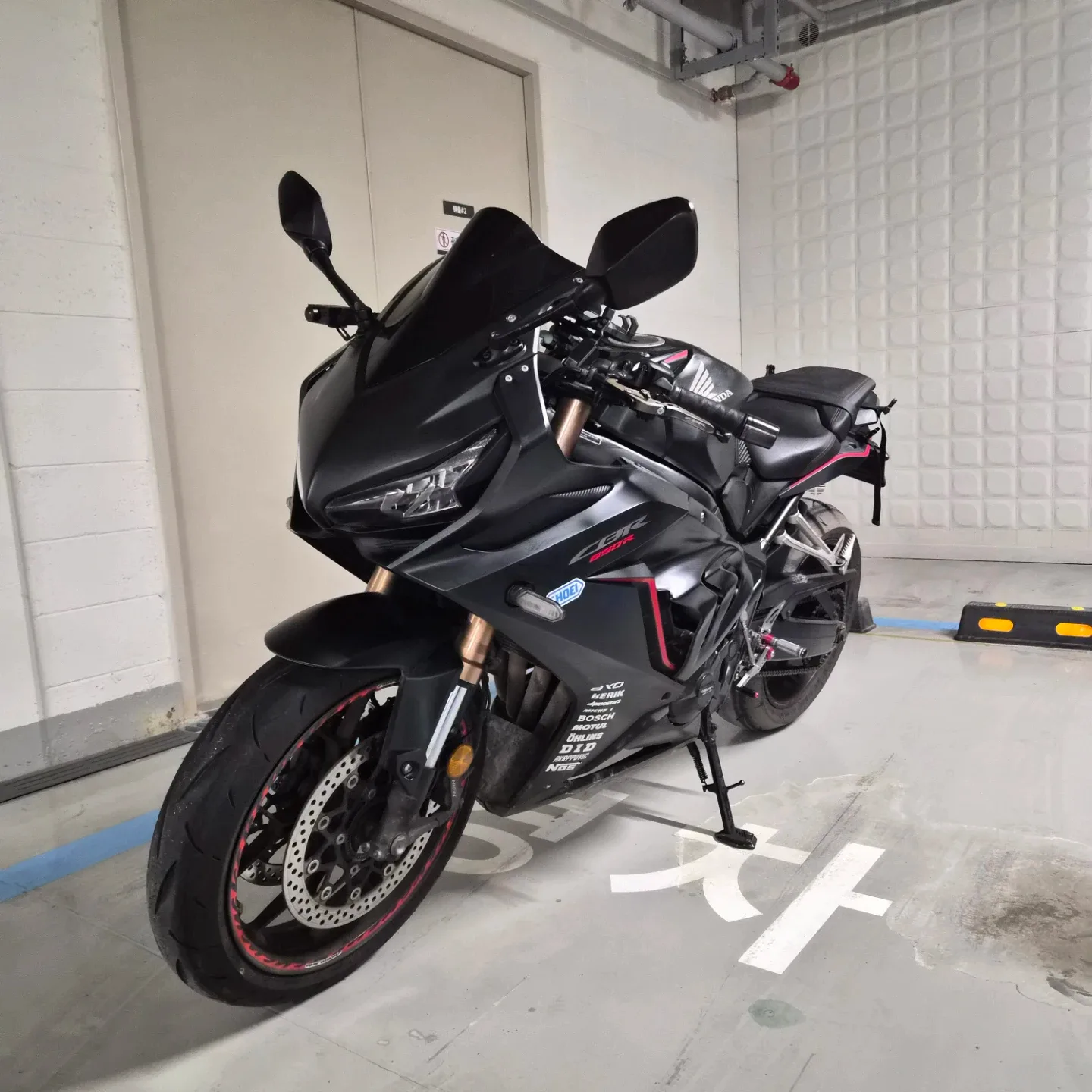 혼다 CBR650R 무광블랙 오토바이