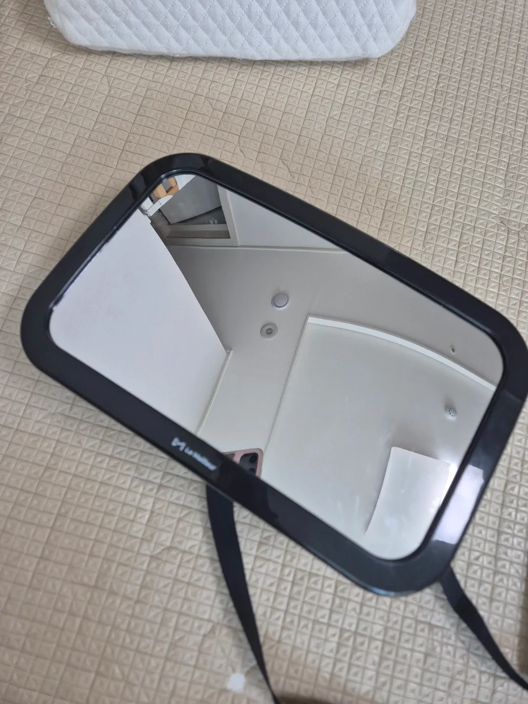 카시트 후방거울