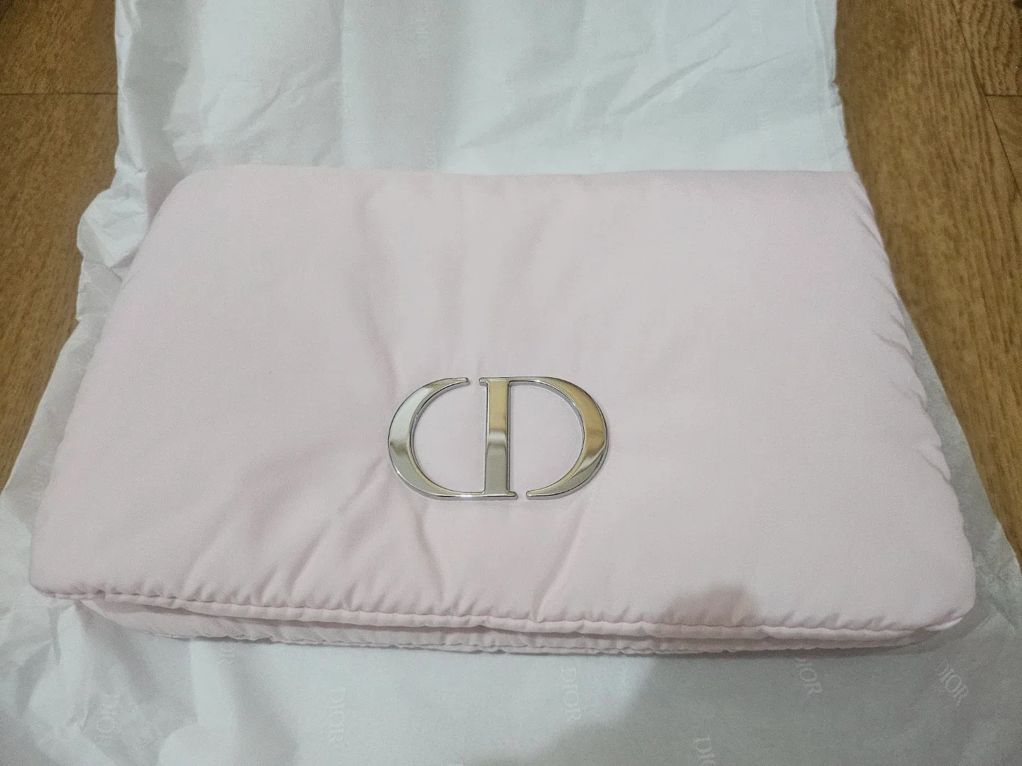 디올 핑크 CD 패딩 파우치