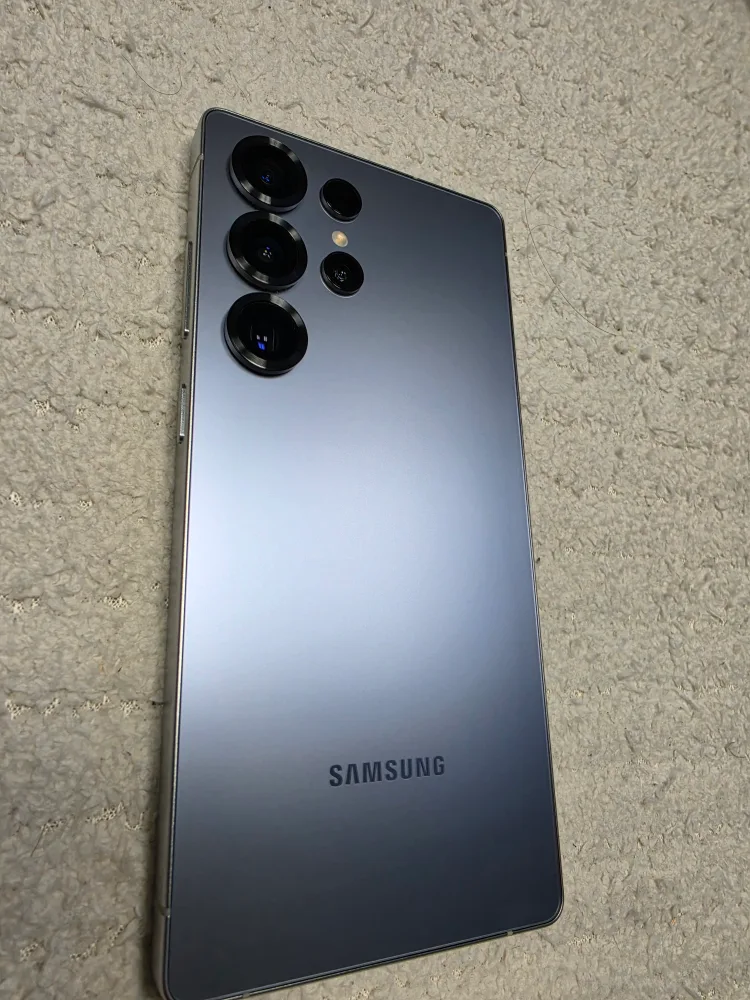 갤럭시 S25울트라 512GB 자급제 풀박스 ss급 팝니다