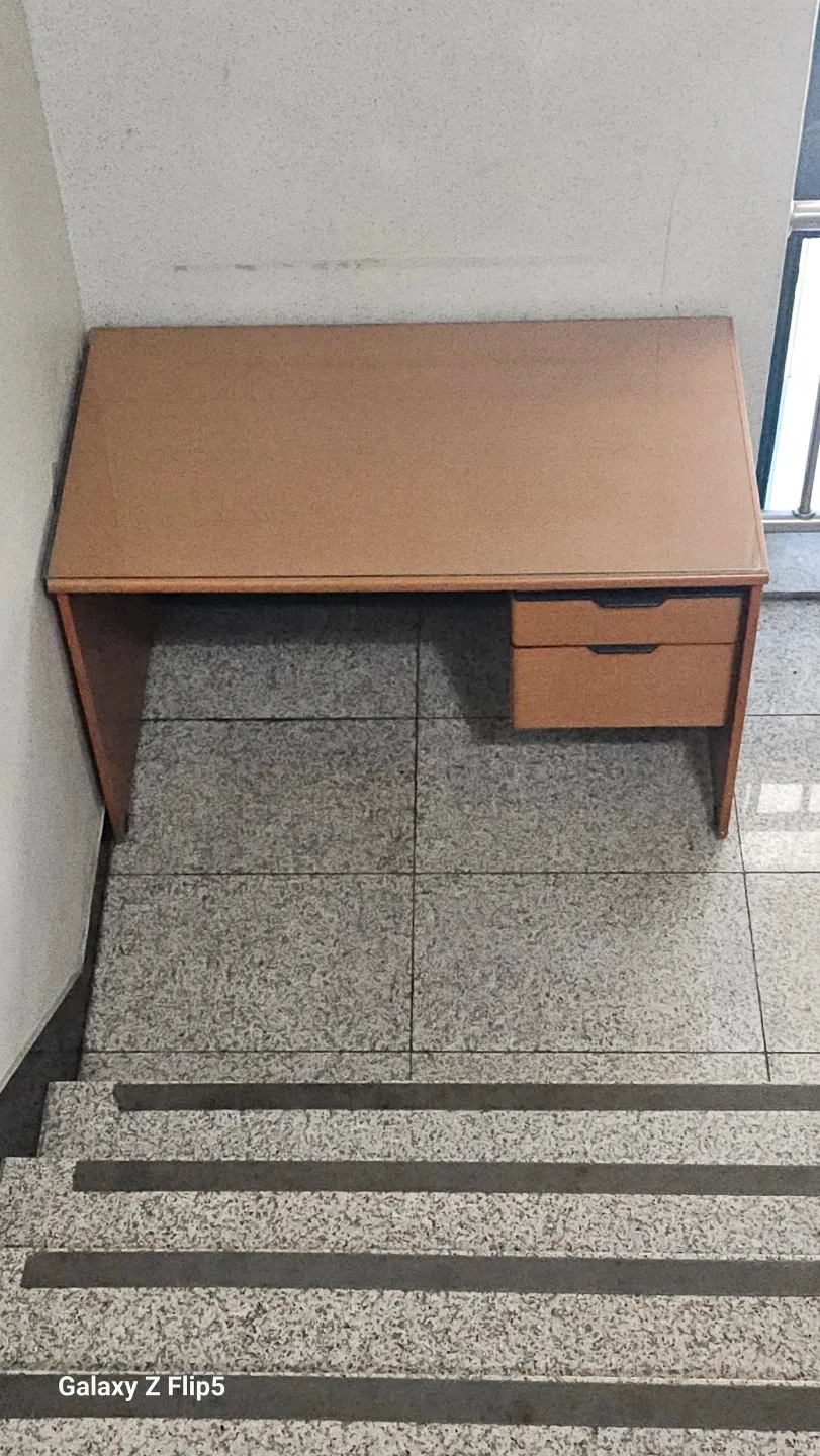 사무용 책상 무료나눔