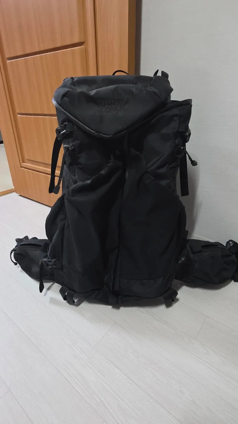 미스테리랜치 COULEE 40 블랙 백패킹 배낭