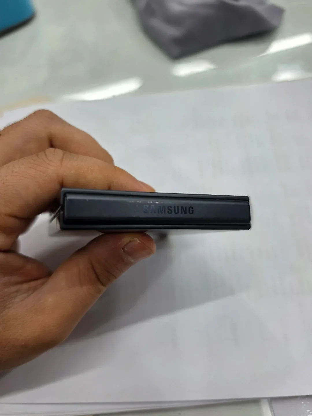 갤럭시 Z 플립7 블랙 정상해지 폰 판매합니다