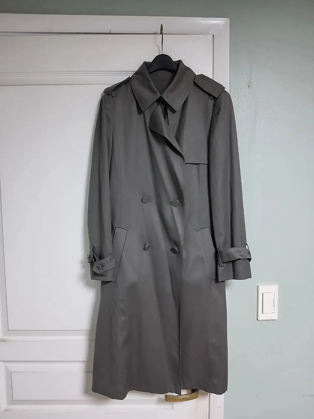 데코(새상품) 모100 트랜치코트 팔아요