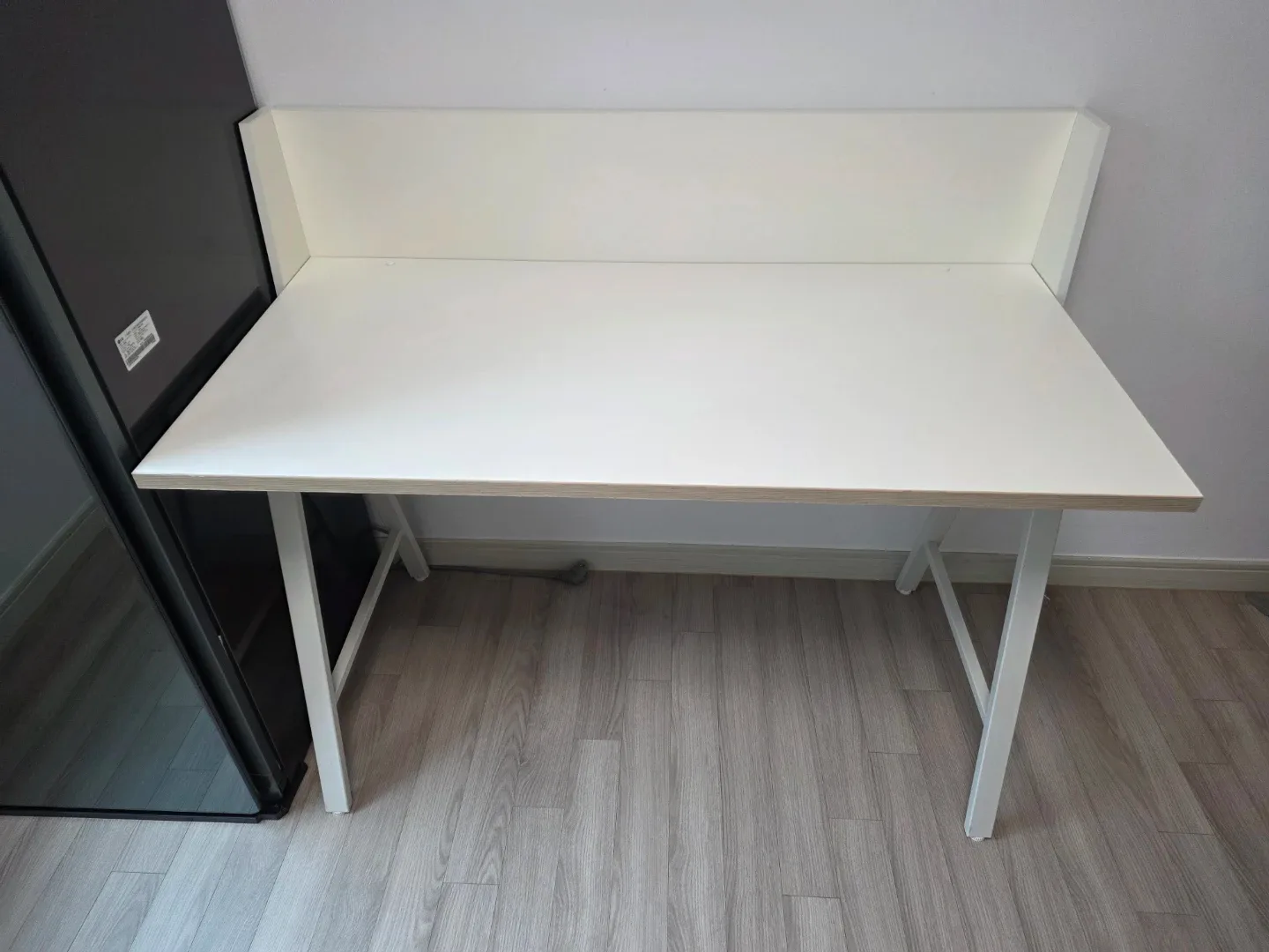 리바트 프레일 화이트 책상 1200 스크린보드