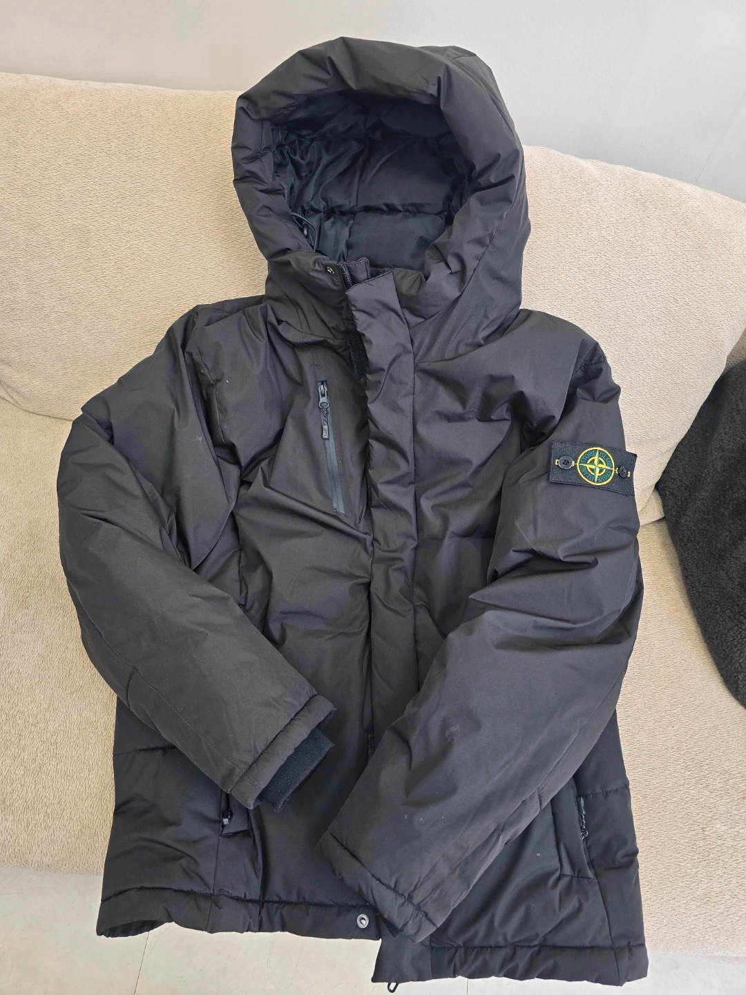 스톤아일랜드 블랙 후드 패딩 XL