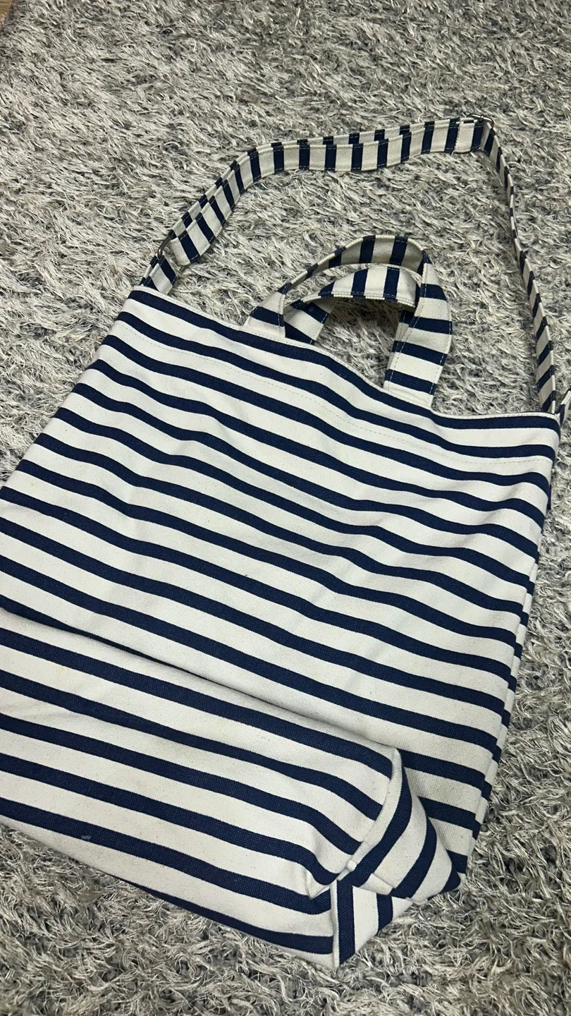 BAGGU 스트라이프 숄더백