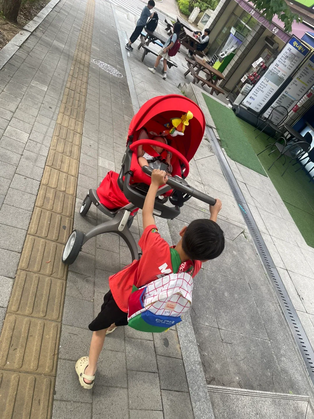 스토케 유모차 레드