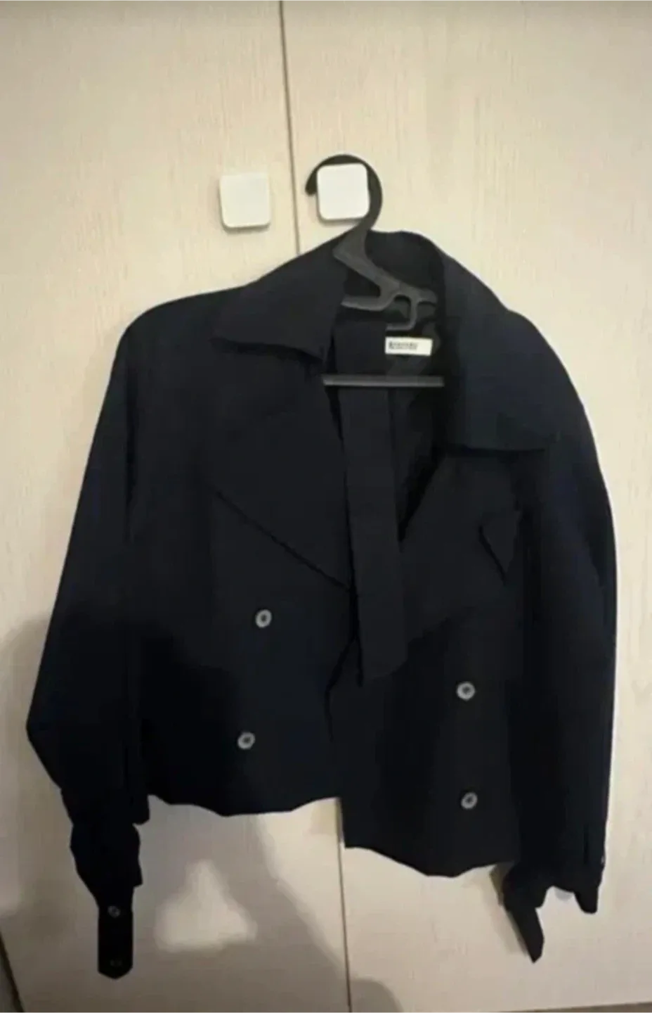 네이비 트렌치코트