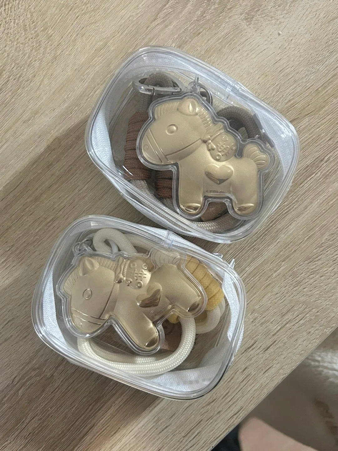 말 금 키링 2개!