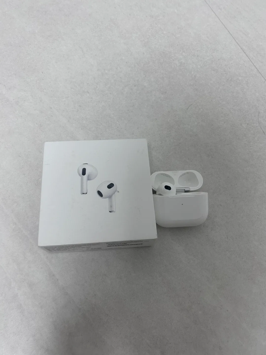 애플 에어팟 3세대 본체+왼쪽유닛