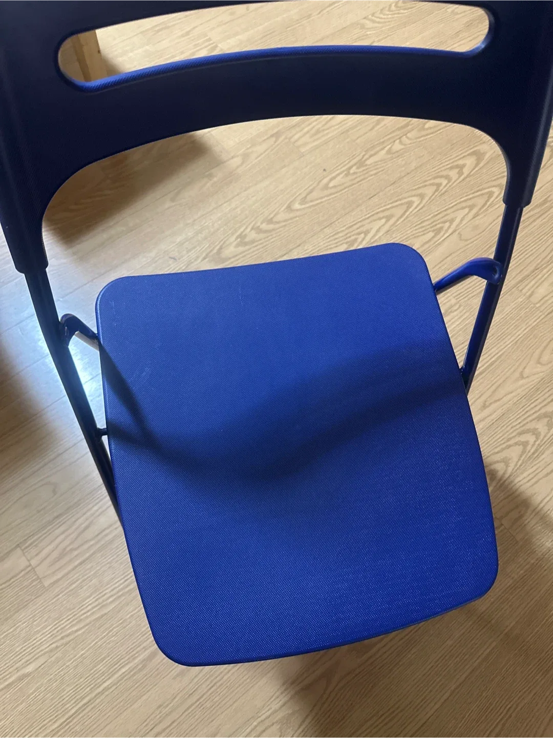 이케아 니세 접이식 의자 파란색