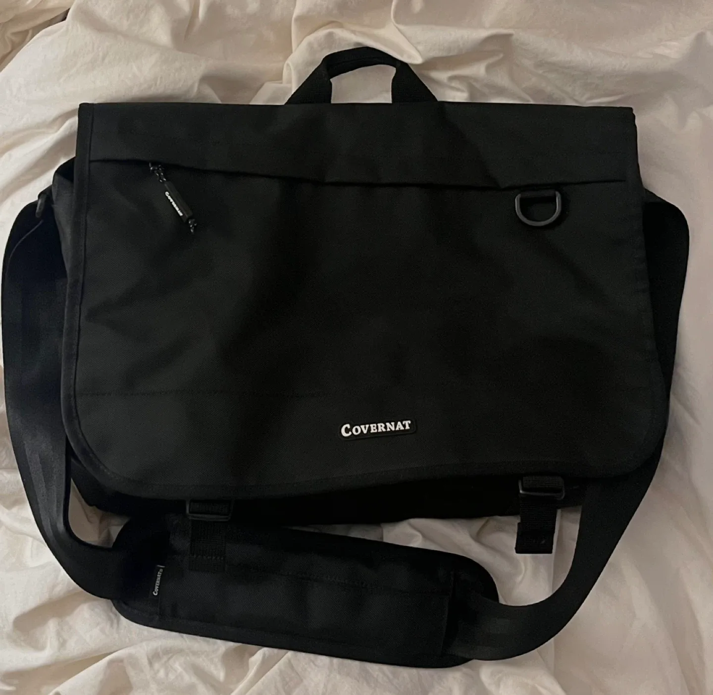 커버낫 메신저백 블랙