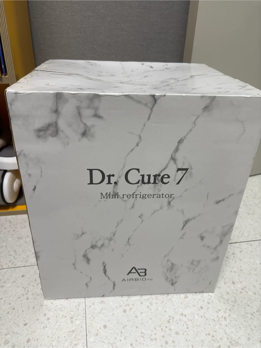 닥터 큐어 7 미니 화장품 냉장고 새제품