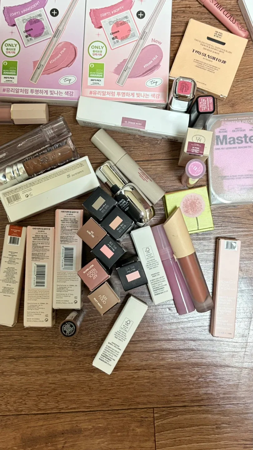 화장품 섀도우 틴트 블러셔 등 일괄