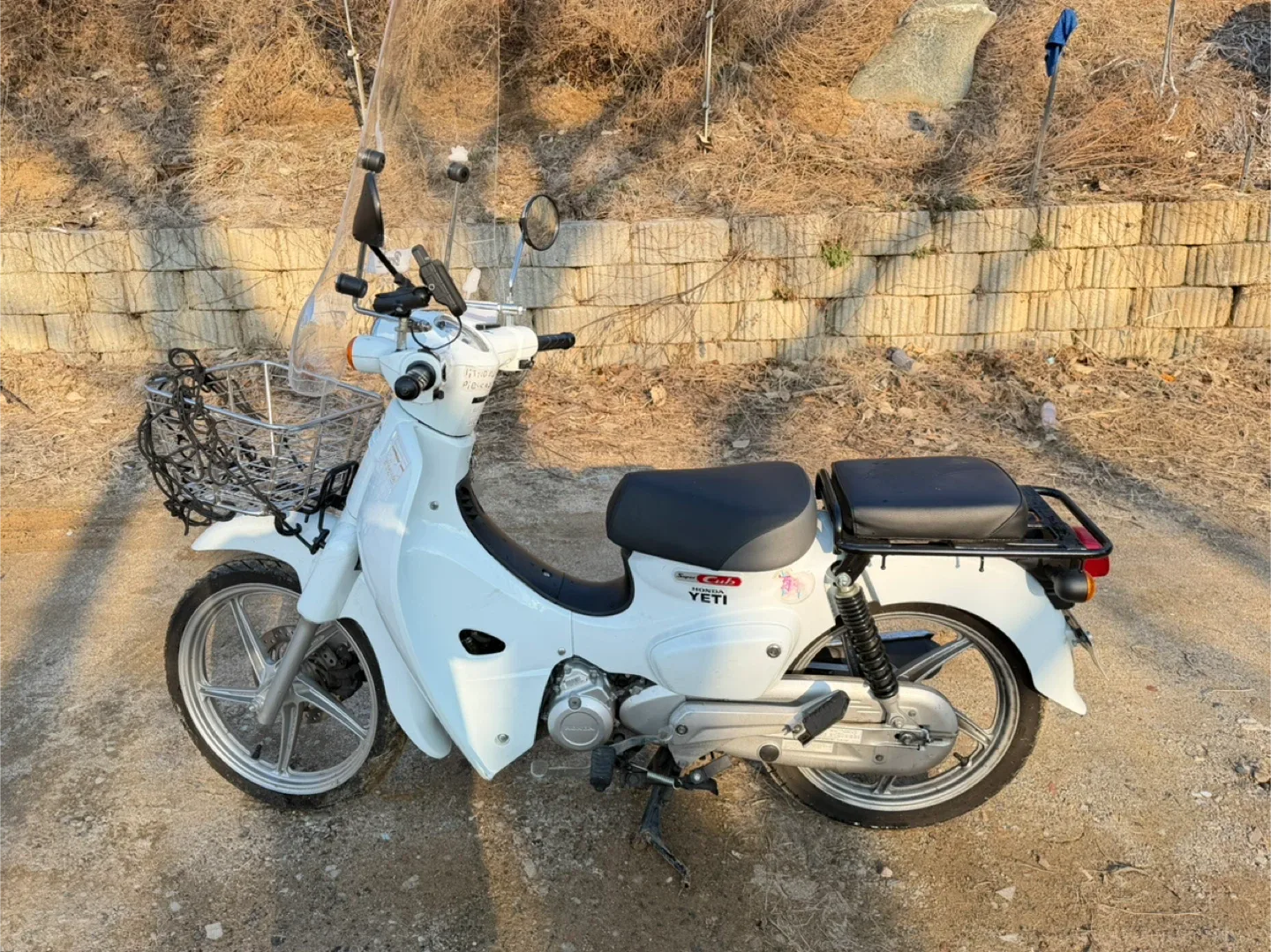 혼다 슈퍼커브 110 흰색 23년식 13322km