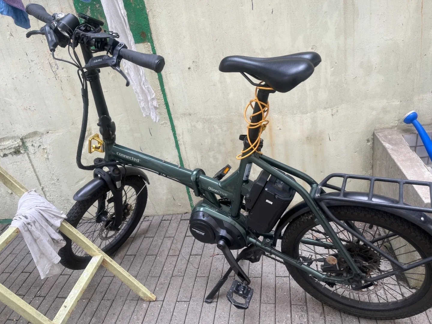 커넥티드 Dunn Drive 전기 자전거