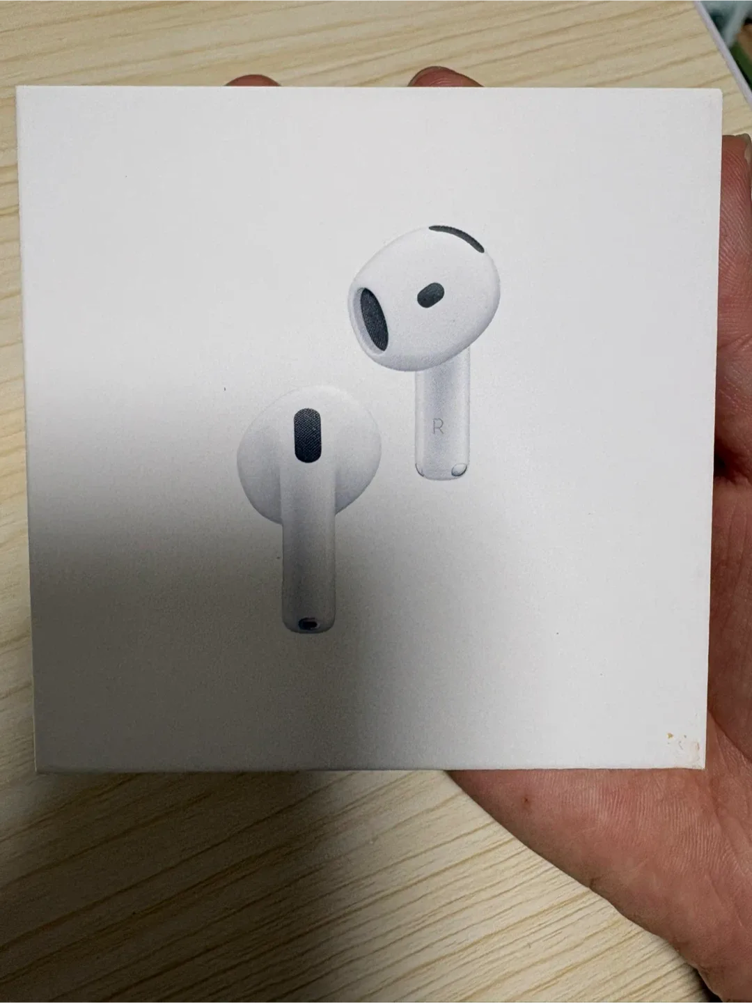 애플 AirPods4 액티브 노이즈 캔슬링 모델