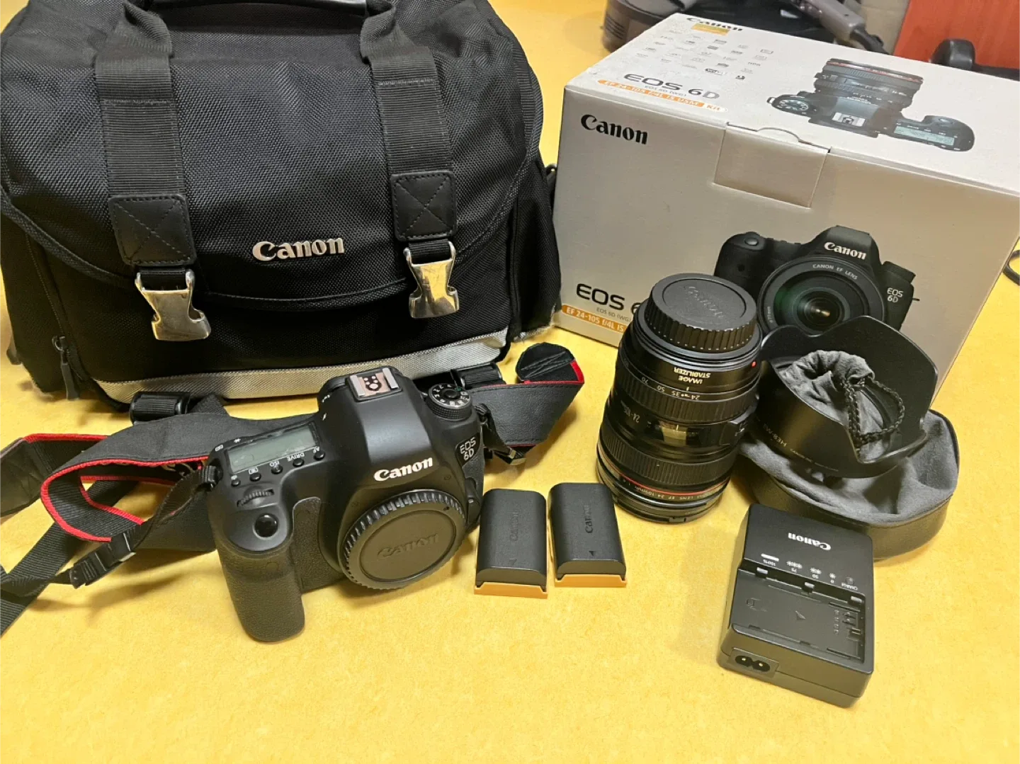 캐논 풀프레임 EOS 6D 바디(2286컷) + EF 24-105 L IS USM 패키지 판매합니다~