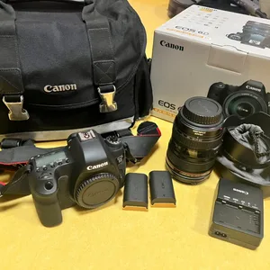 캐논 풀프레임 EOS 6D 바디(2286컷) + EF 24-105 L IS USM 패키지 판매합니다~