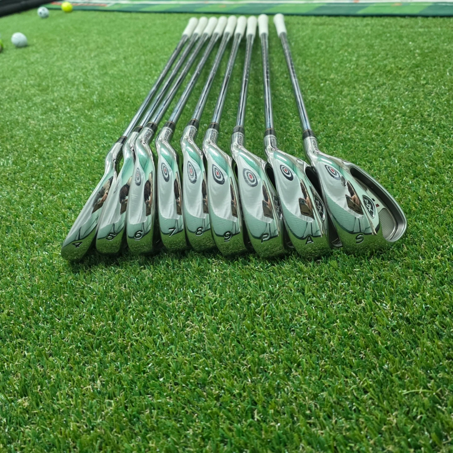 테일러 메이드 남성용 아이언 세트 팝니다