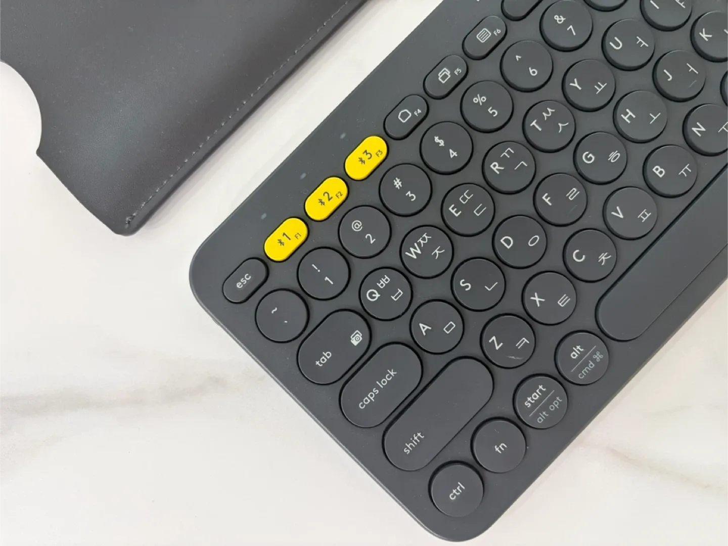 로지텍 K380 블루투스 키보드 (전용 캐링 파우치 포함)