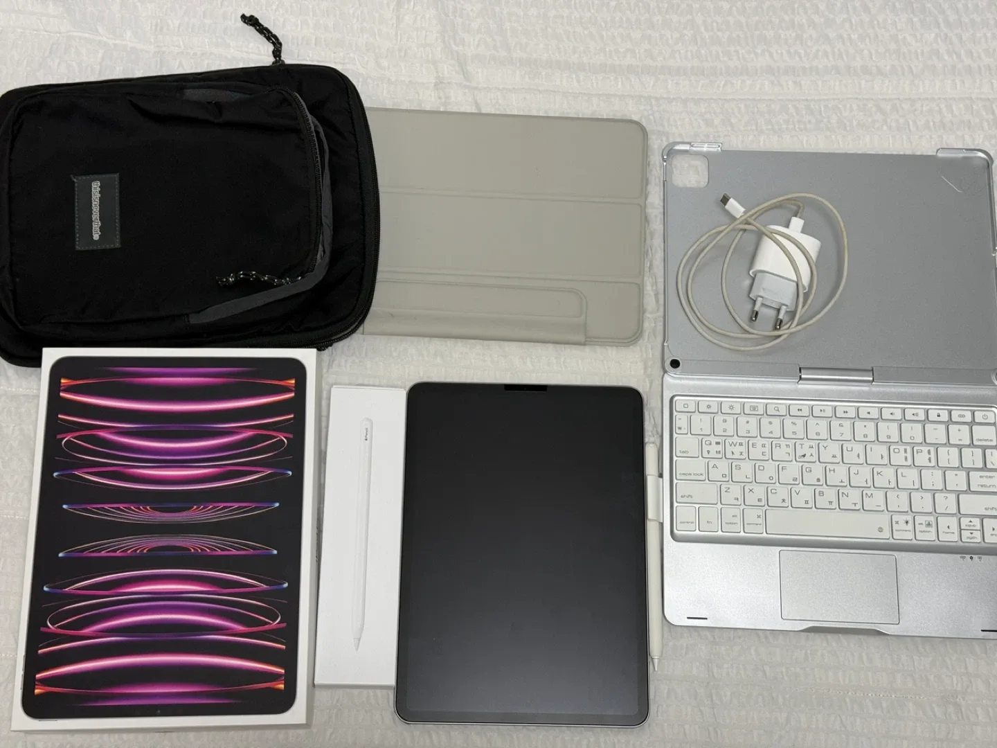 아이패드 프로 11인치 4세대 128GB wifi + 애플펜슬 팝니다