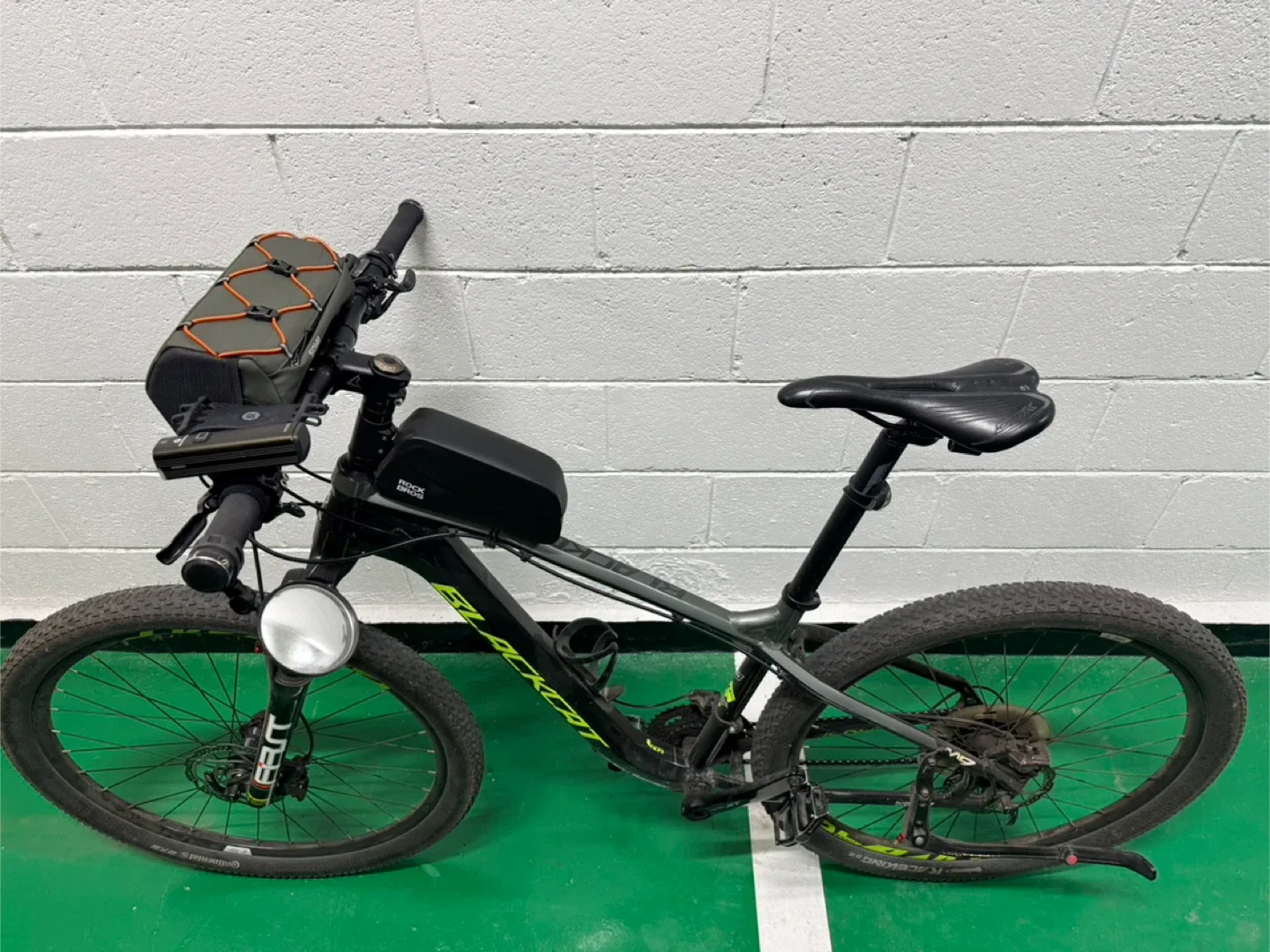 블랙캣 산악 자전거