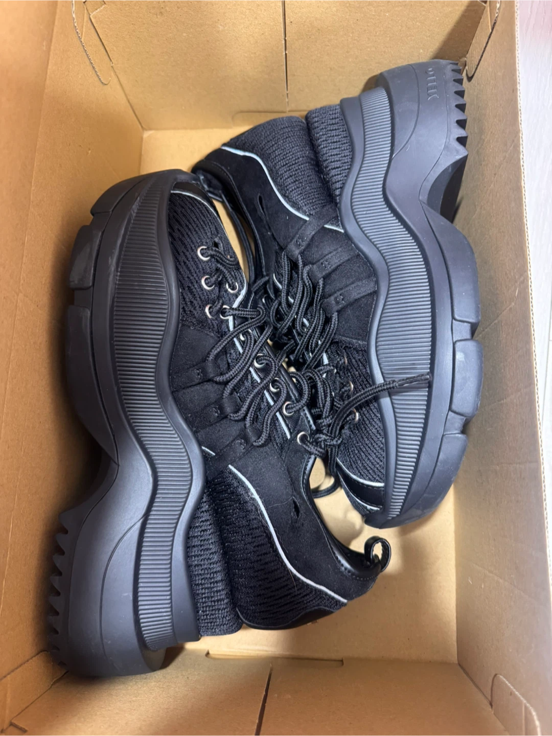 YELLO SHOES RISKTAKER MID 블랙 힐 스니커즈(225) | 여성잡화 | 당근 