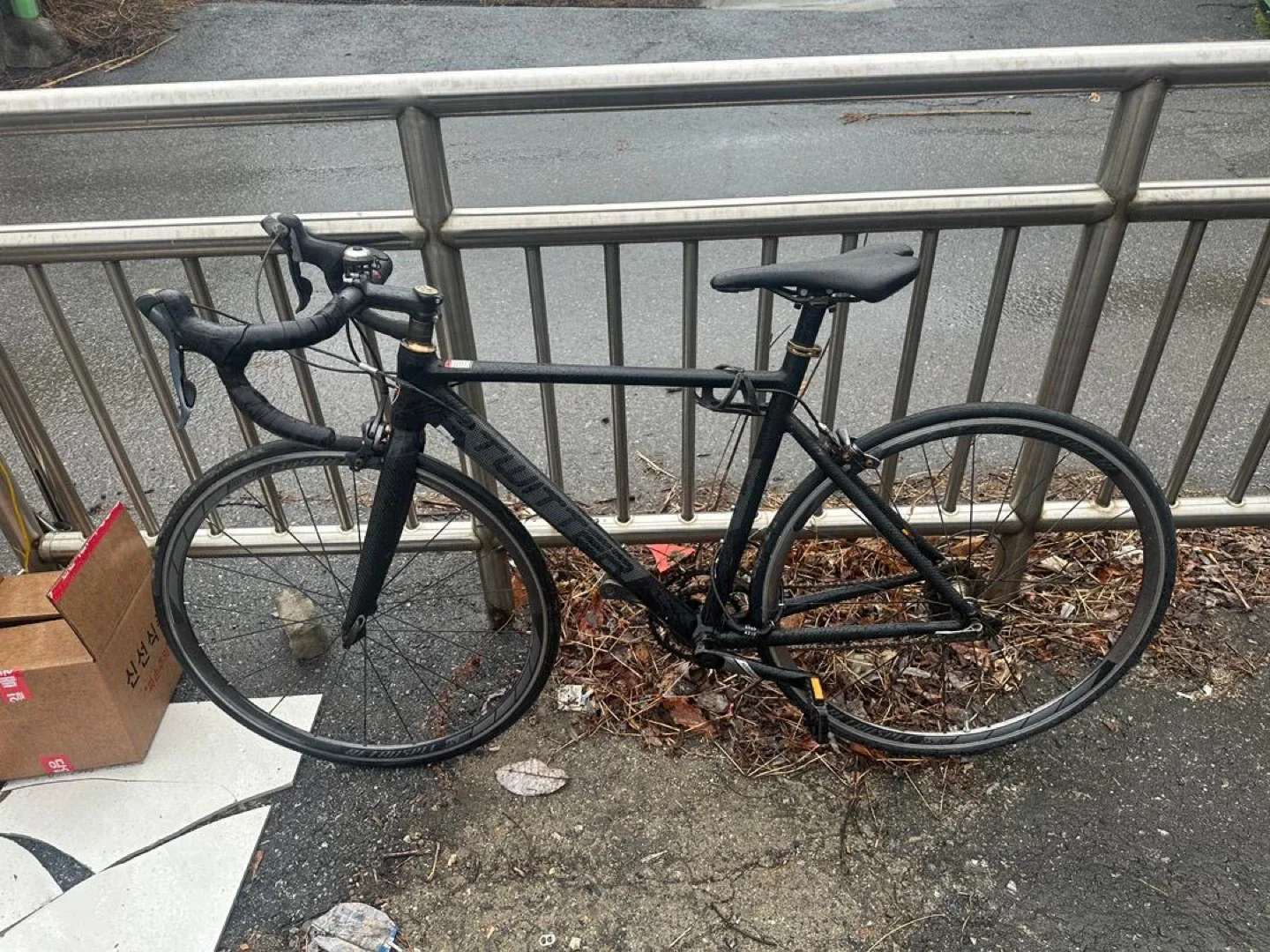 Twitter 블랙 로드 자전거