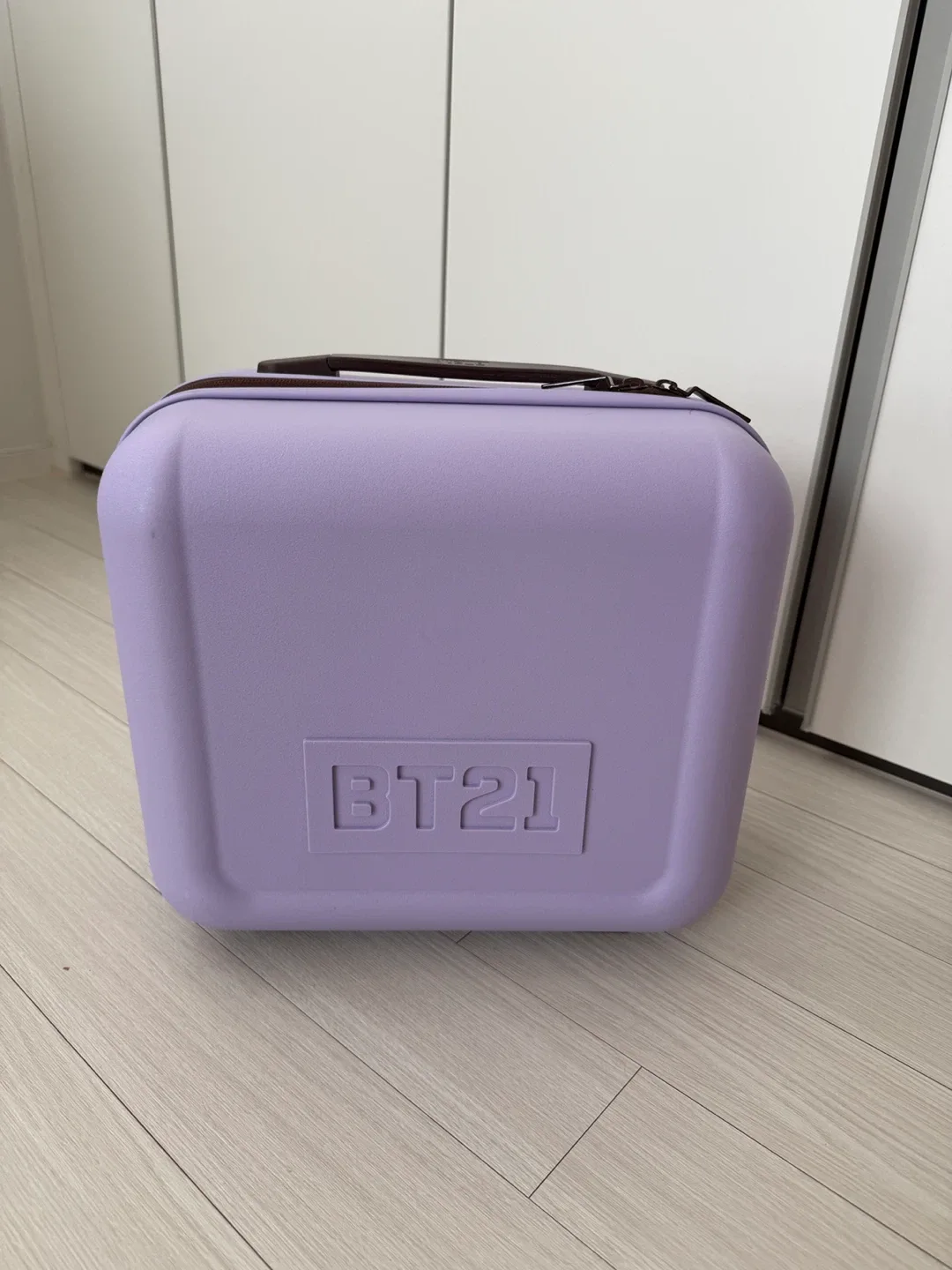 BT21 미니 캐리어 레디백 라벤더
