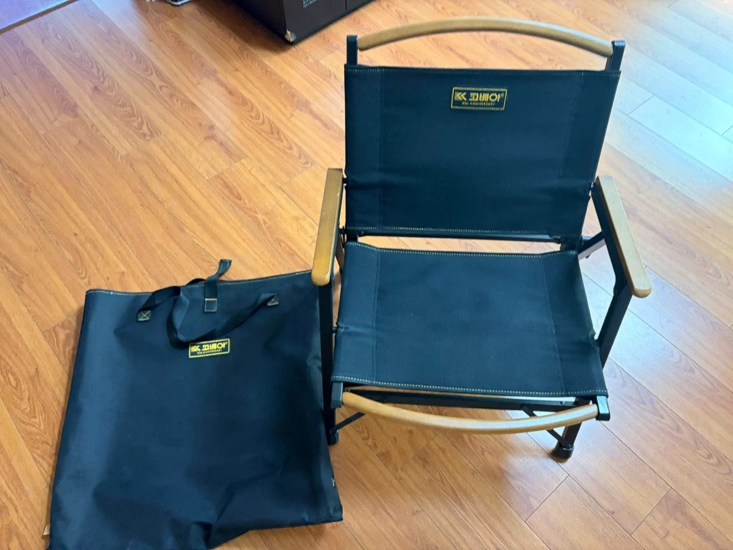 코베아 40주년 캠핑 로우체어 의자 블랙색상