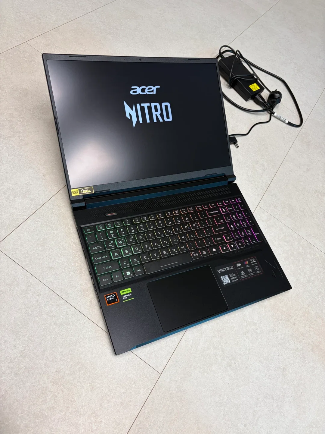 Acer 니트로 v16s Ai 게이밍노트북