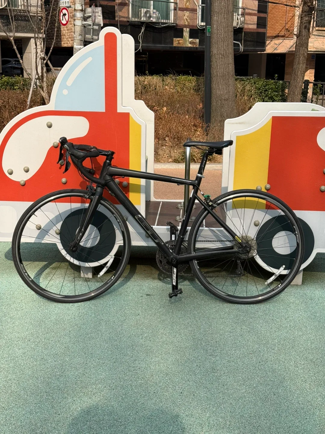 GT sportive 로드 자전거