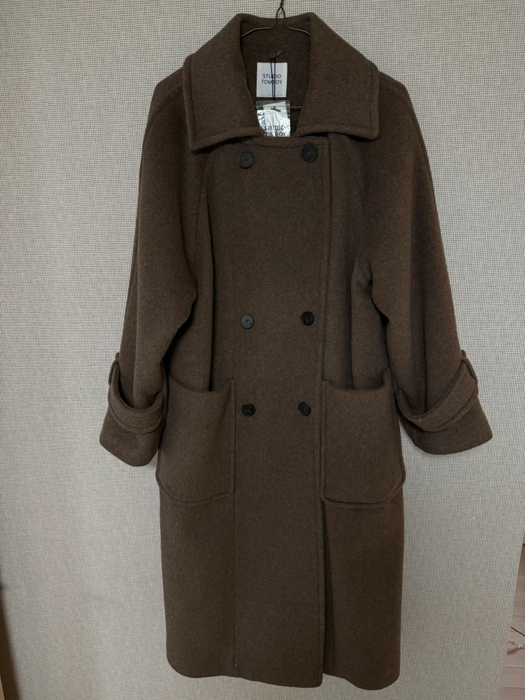 스튜디오 톰보이 브라운 롱 코트
