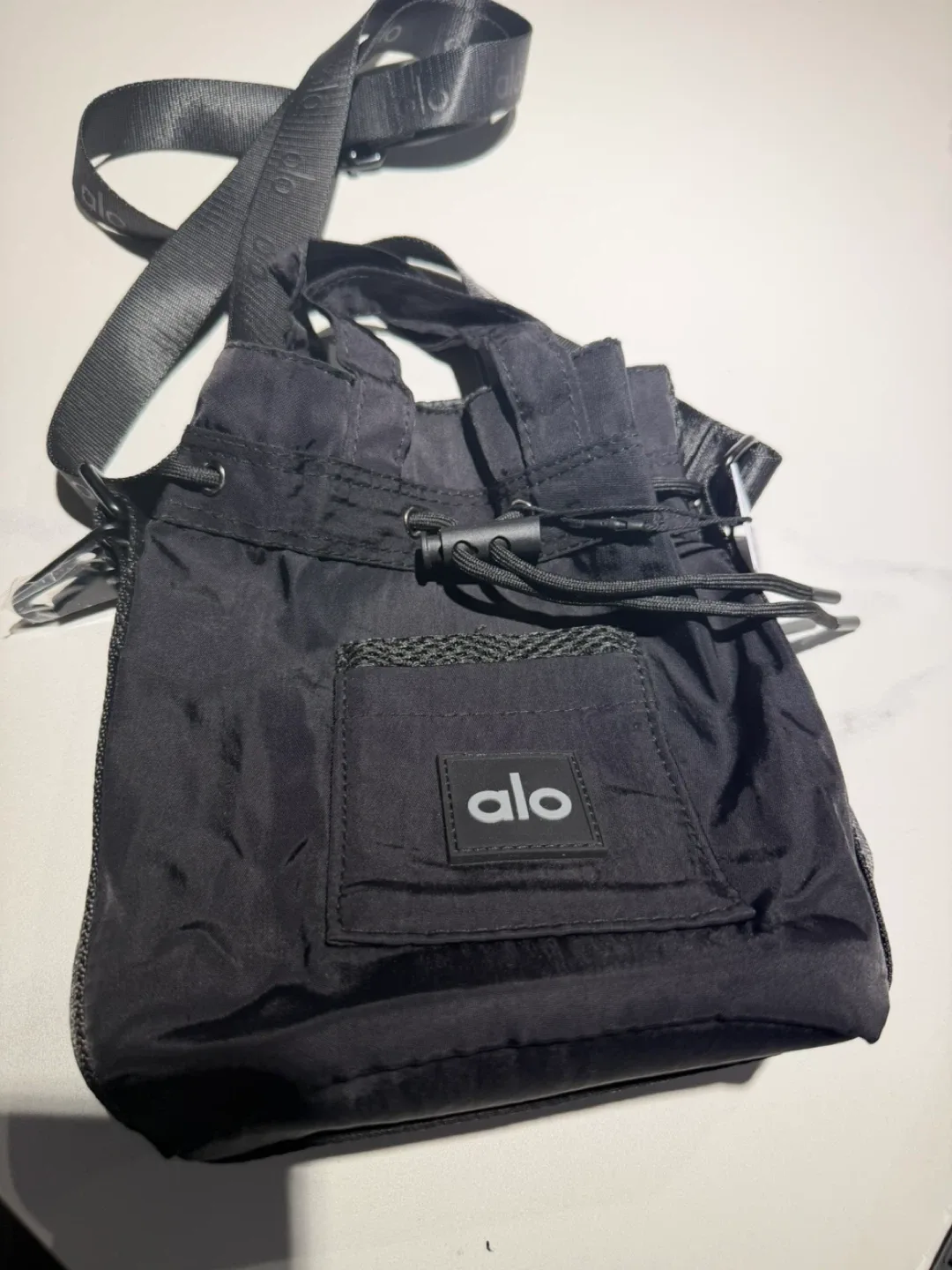 알로 크로스바디 버킷백 새상품