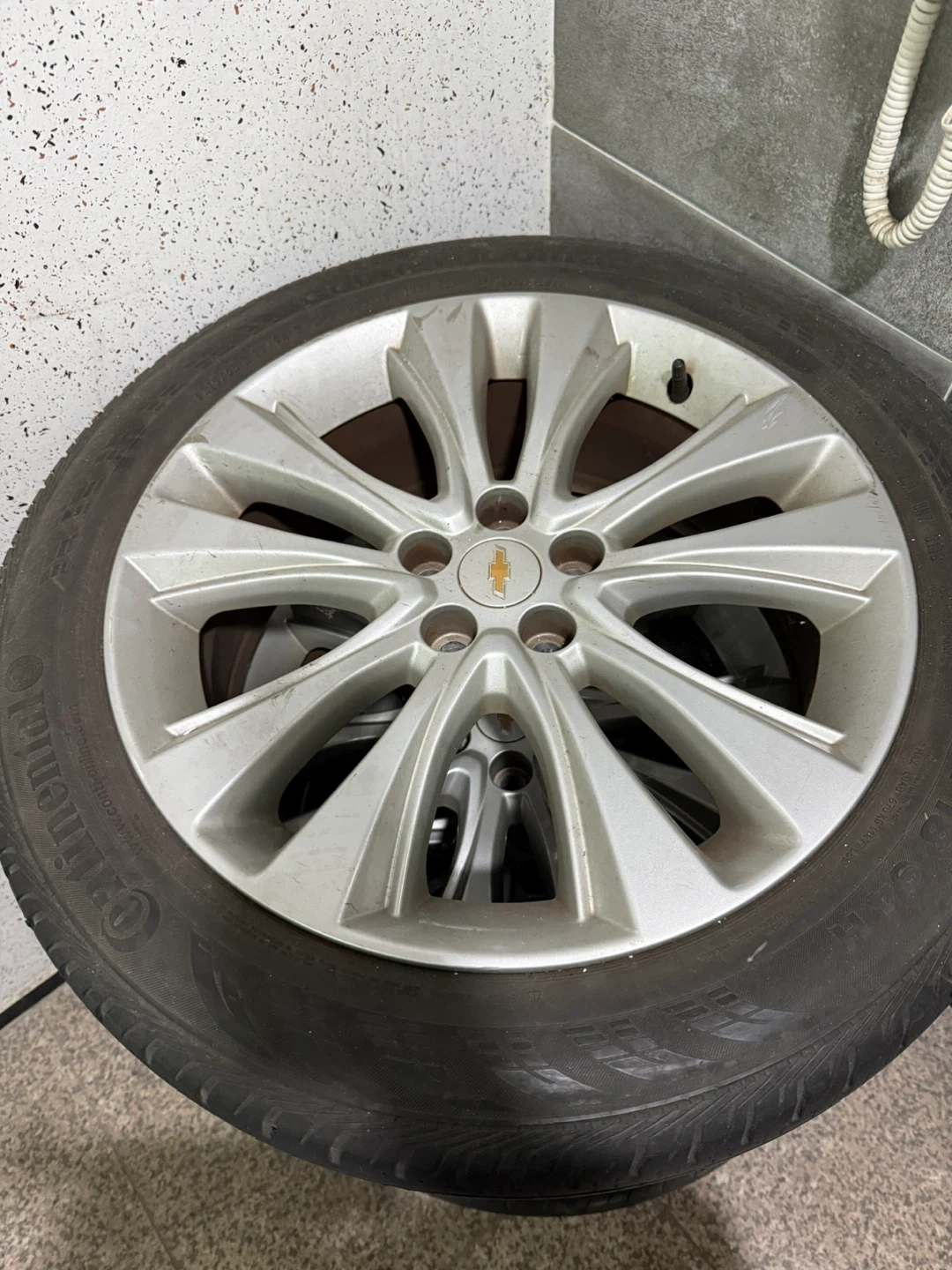 쉐보레 휠 타이어 P215/55 R18 4개 세트
