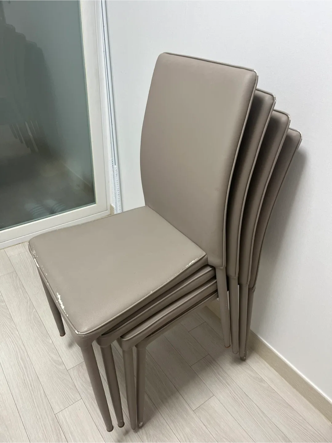 리바트 베이지 식탁 의자 4개