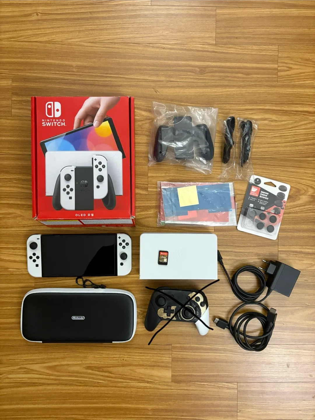 닌텐도 스위치 OLED + 젤다 + 케이스