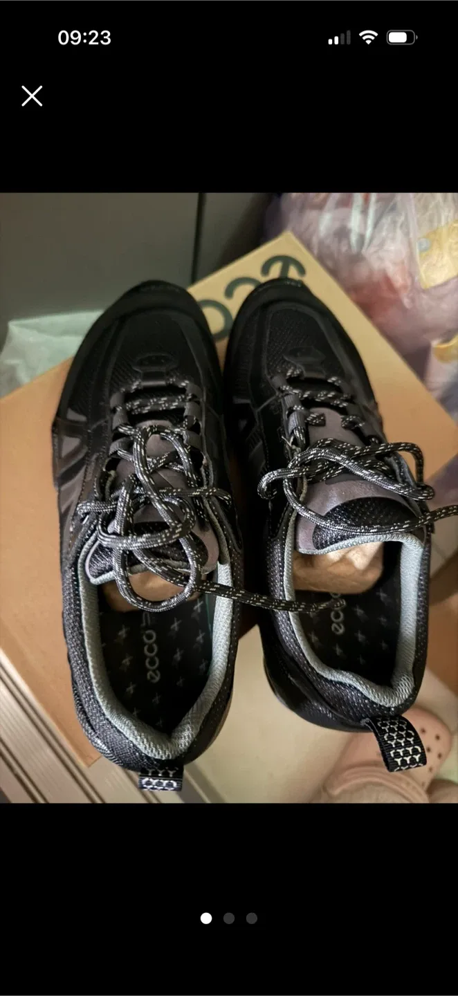 Ecco 검정 운동화260 사이즈