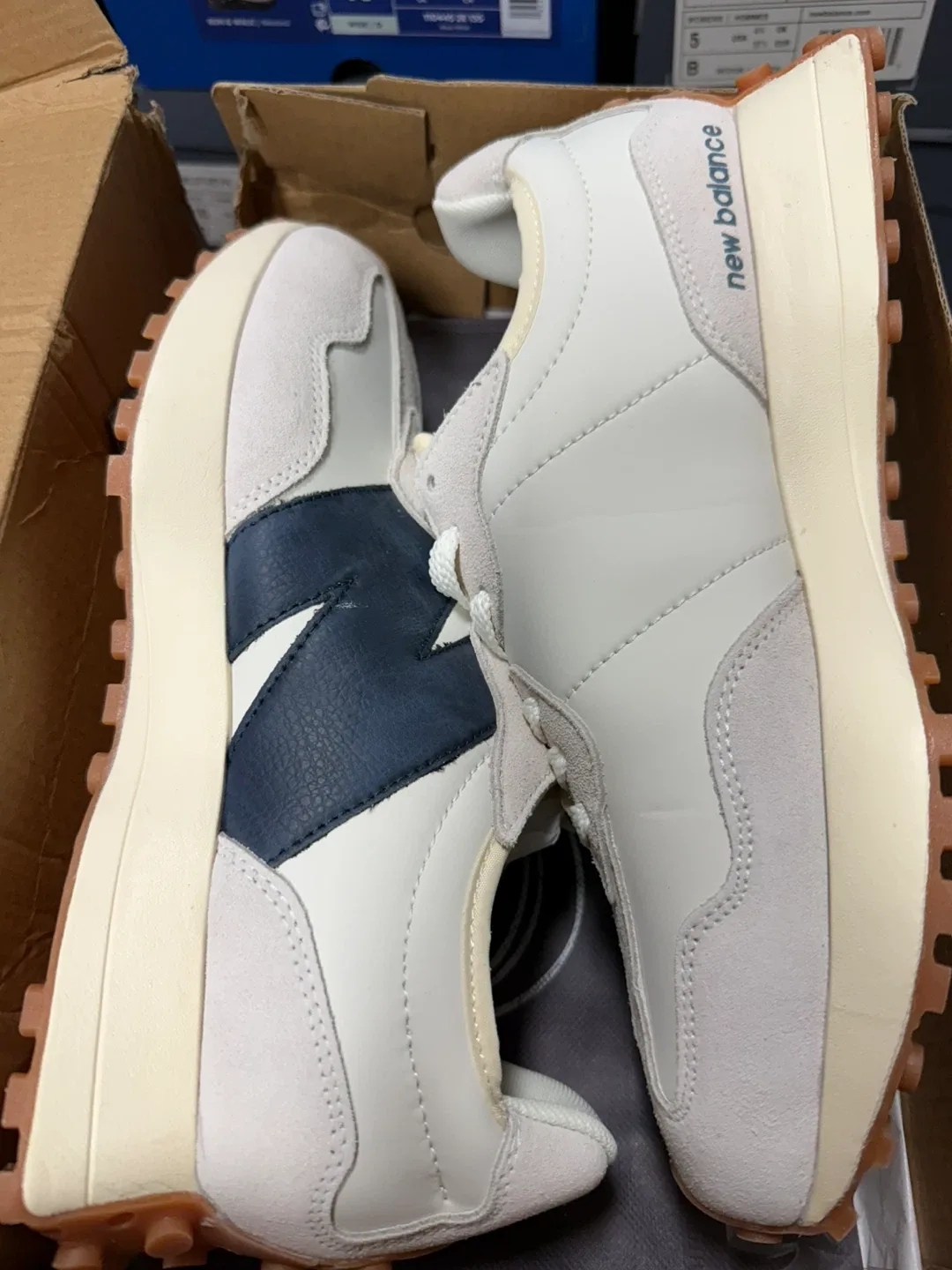 뉴발란스 327 아이보리 운동화 275 사이즈