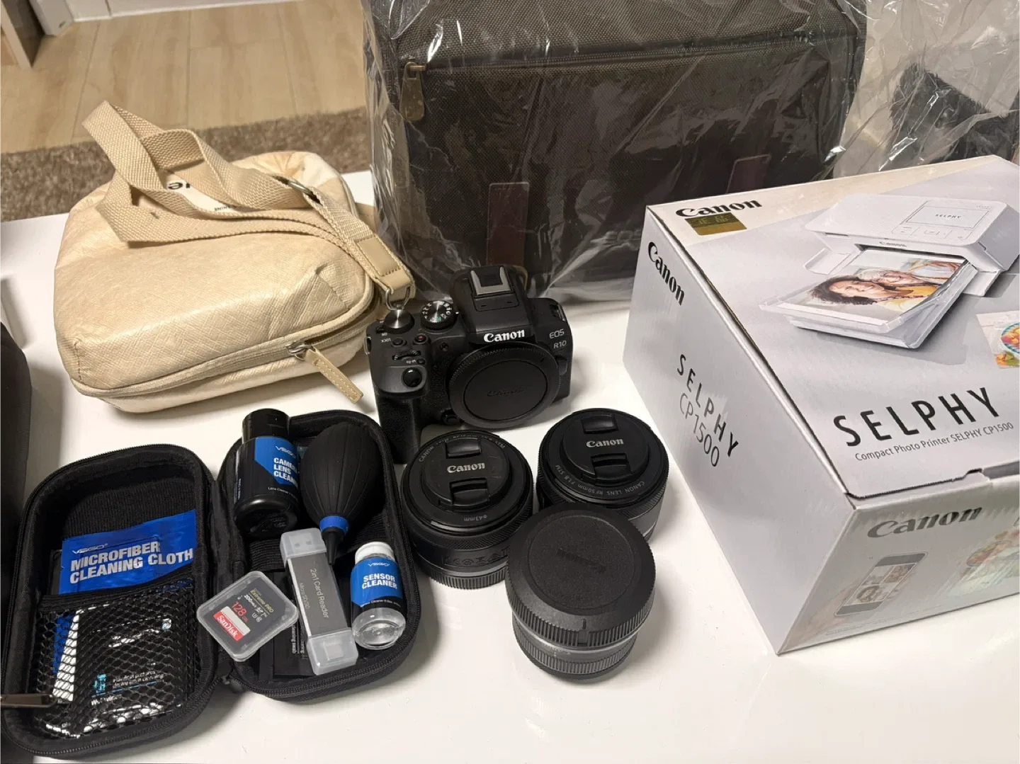 캐논 EOS R10 카메라 + 렌즈 3개 풀세트