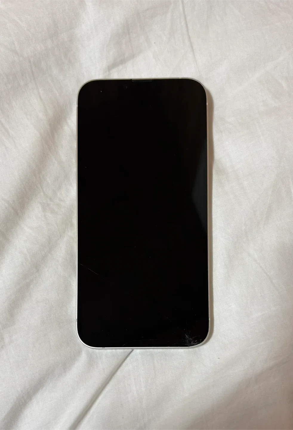 아이폰 14 플러스 256GB 화이트 (액정 파손/사제수리 완료) 저렴하게 판매합니다.