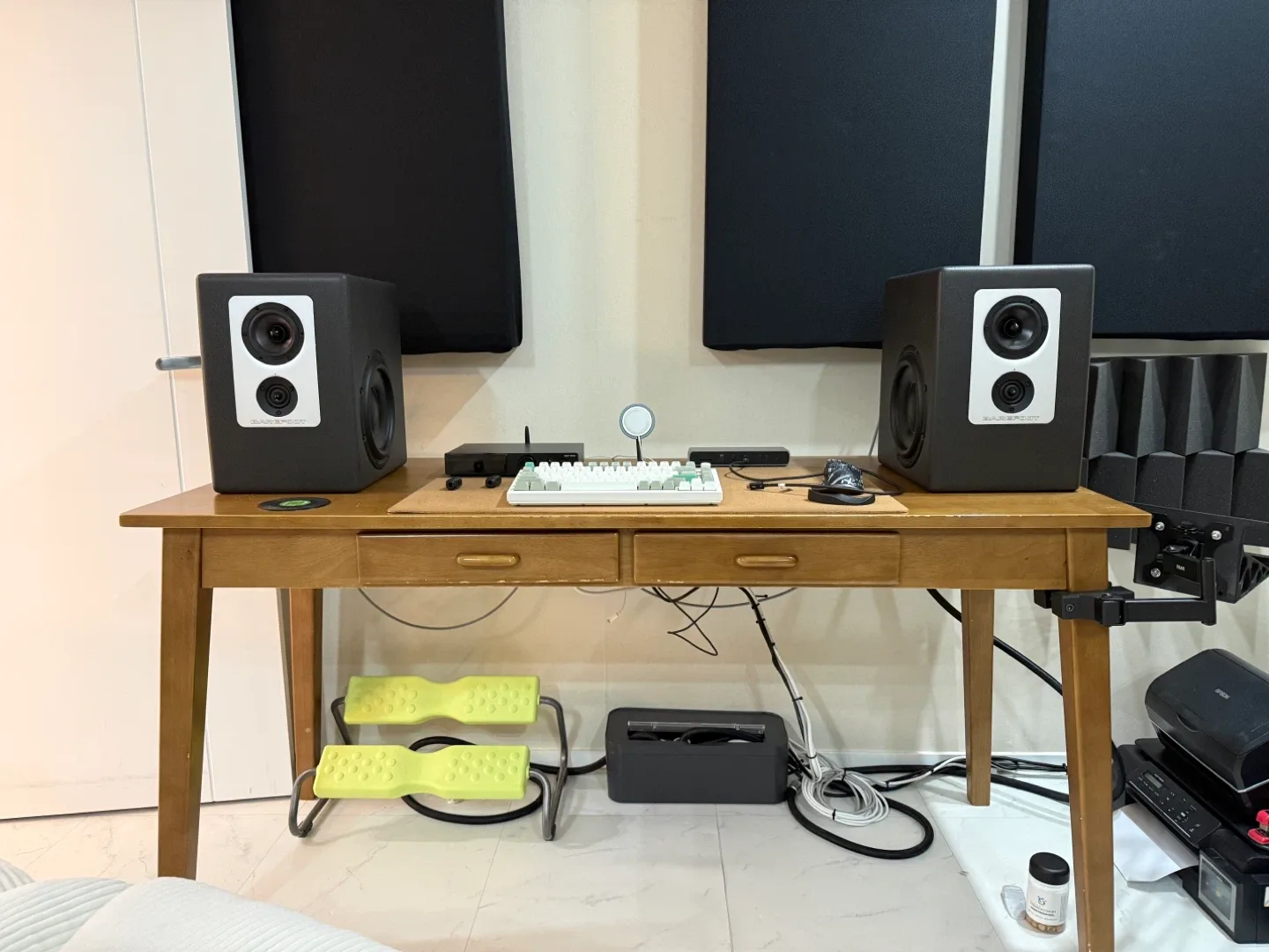 원목 책상 팝니다 사용감 있어요