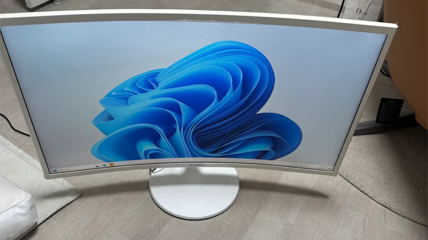 삼성 커브드 모니터 32인치