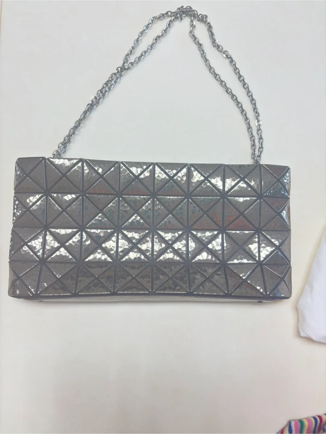 바오바오 이세이 미야케 건메탈 체인백