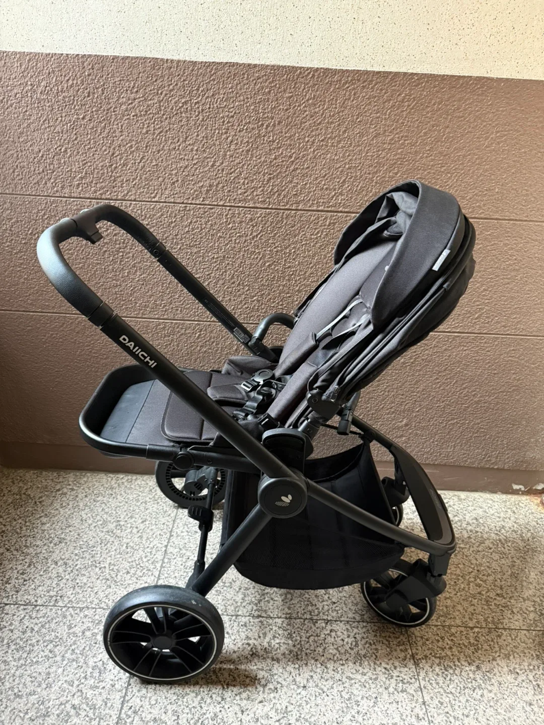 다이치 절충형 유모차 블랙
