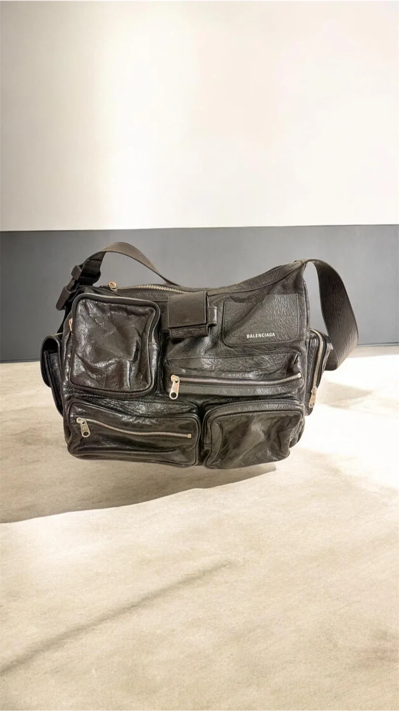 발렌시아가 수퍼비지 메신져 백