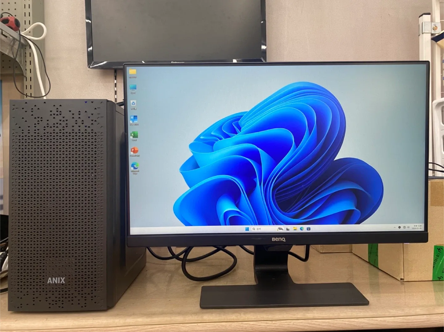 i5-4570/GTX750. 사무용, 롤 게임용 컴퓨터. 모니터. 키보드. 마우스. 풀세트 판매합니다
