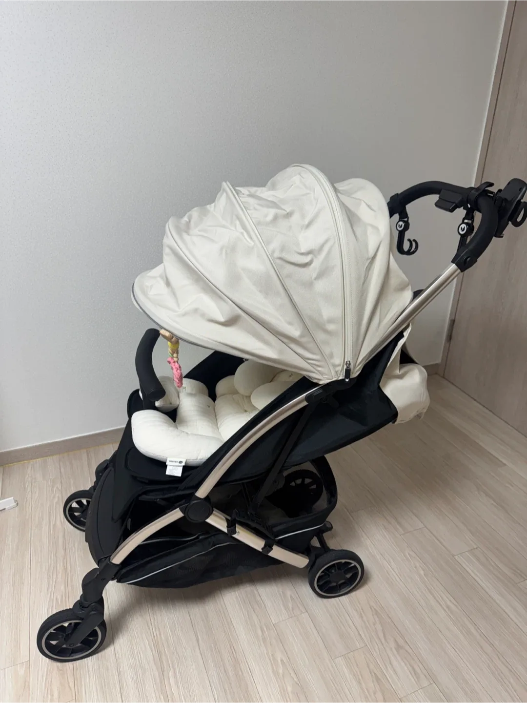 와이업 지니에스2 휴대용 유모차